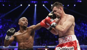 jrkan直播-英超出场最多的球员排行榜及其职业生涯亮点